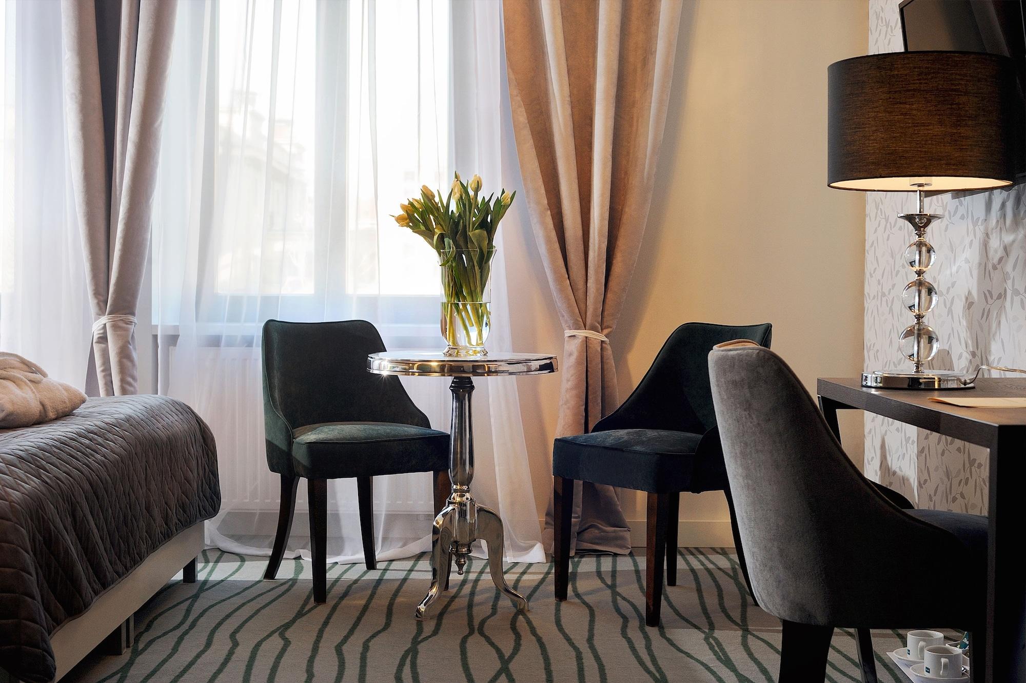 קרקוב Plaza Boutique Hotel מראה חיצוני תמונה