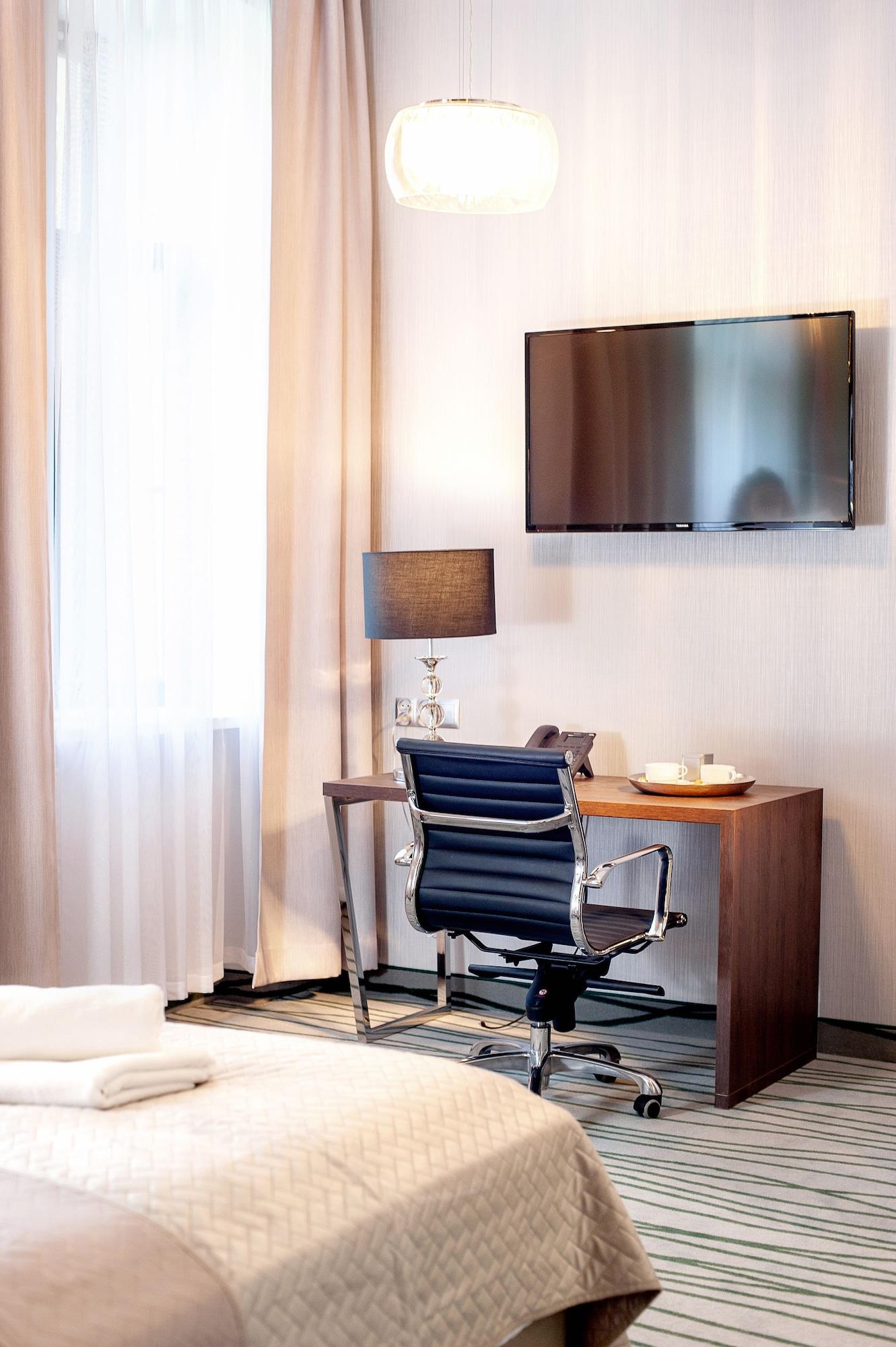 קרקוב Plaza Boutique Hotel מראה חיצוני תמונה