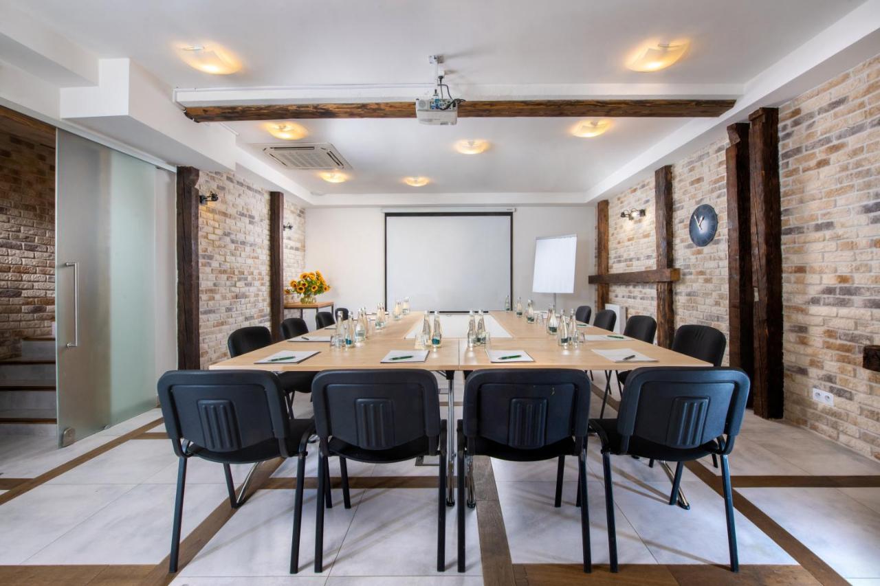 קרקוב Plaza Boutique Hotel מראה חיצוני תמונה