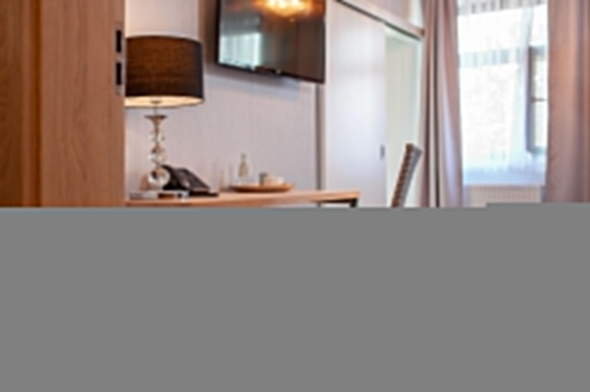 קרקוב Plaza Boutique Hotel מראה חיצוני תמונה